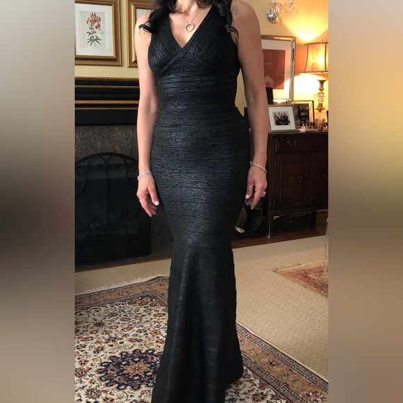 Stunning Black Bandage Dress - Picture 4 of 4